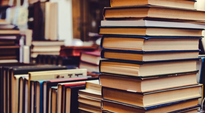 Casas dos Açores recebem 300 livros de temática Açoriana