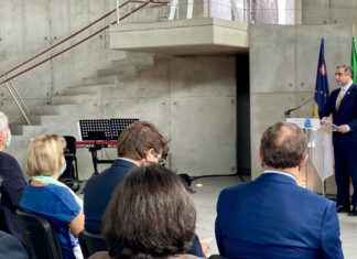 José Manuel Bolieiro evoca vida e obra de investigador Frederico Machado em cerimónia no Faial