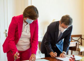 Governo dos Açores concede 500 mil euros para apoio ao desenvolvimento tripolar da Universidade dos Açores em 2021