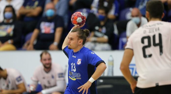 SCH perde com campeão nacional