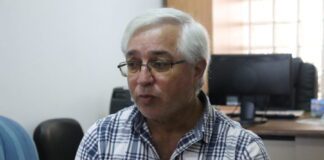 Mário Abreu, maestro da Sociedade Filarmónica Nova Artista Flamenguense há 40 anos