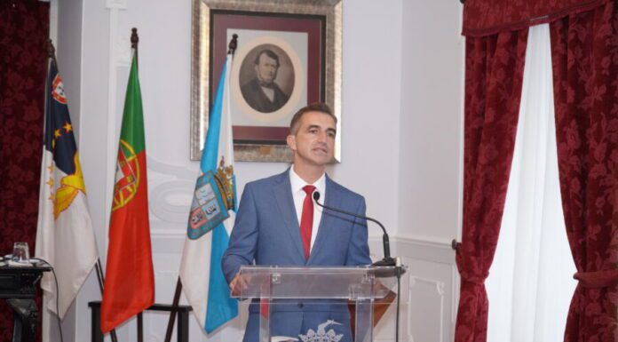 Carlos Ferreira toma posse como Presidente da Câmara da Horta