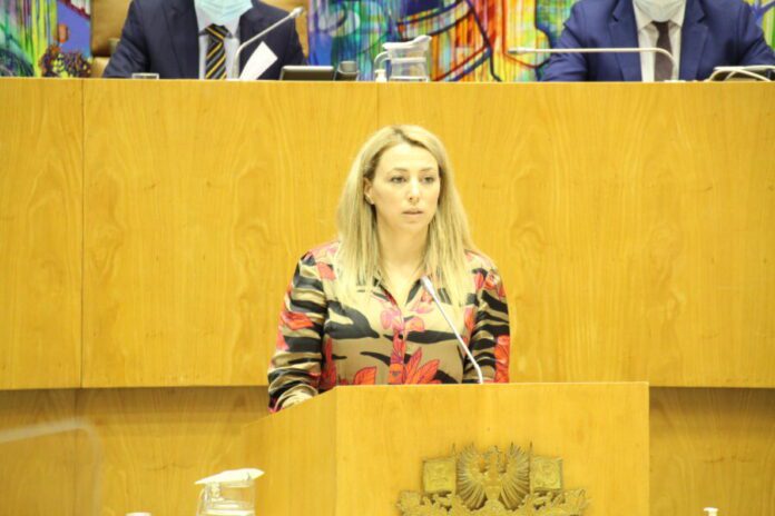 Sandra Dias Faria