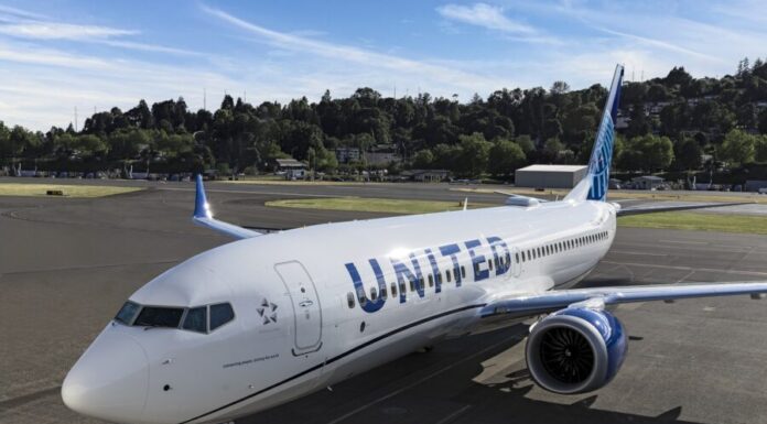 United Airlines anuncia voo para os Açores, em 2022.