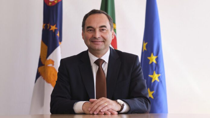 António Ventura António Ventura