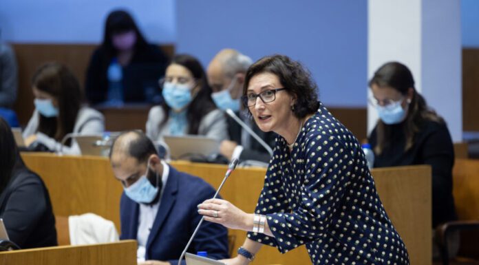 PSD/Açores questiona Governo sobre “década sem manutenção” de instalações desportivas