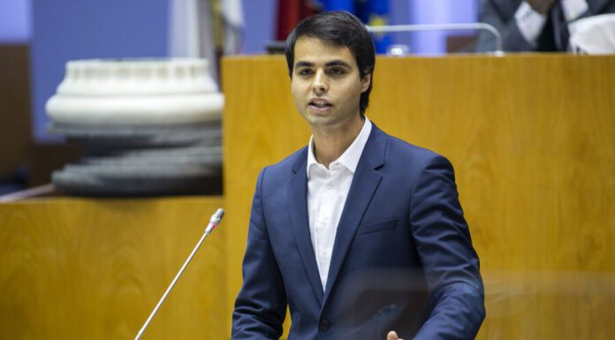 PS: PSD quer eternizar os estágios dos jovens Açorianos em vez de criar condições à sua contratação