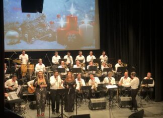 Orquestra de Música Ligeira da CMH enche o Teatro Faialense