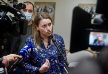 Bloco defende que os direitos dos passageiros residentes nos Açores têm que estar à frente dos interesses das companhias aéreas