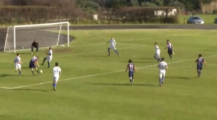 CF Açores: Flamengos escorrega ao entrar no ano novo