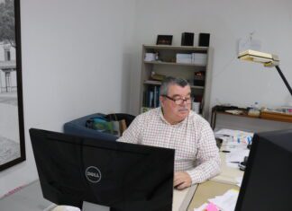 Profissões: António Manuel Raposo macedo da Silva é agente de viagens há 40 anos