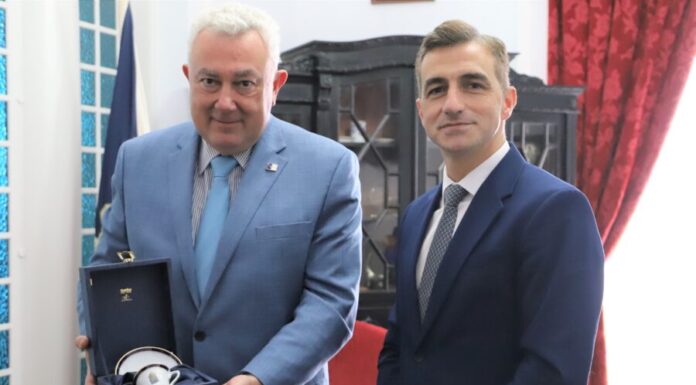 Presidente da Câmara Municipal da Horta e Vice-Presidente do Governo Regional acertam parcerias para o Concelho