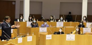 Jovens faialenses participaram no Parlamento dos Jovens
