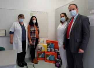 Centro do Divino Espírito Santo doa equipamento ao Hospital
