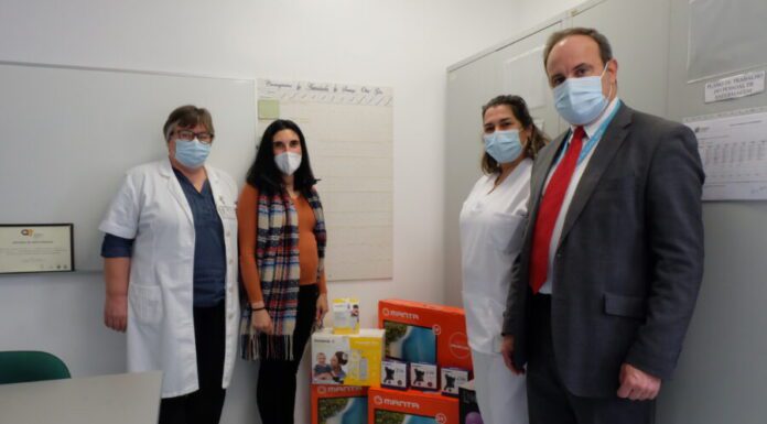 Centro do Divino Espírito Santo doa equipamento ao Hospital