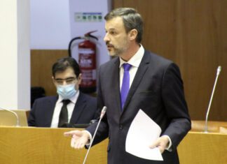 CDS-PP saúda a liberdade conquistada a 25 de Abril e consolidada a 25 de Novembro