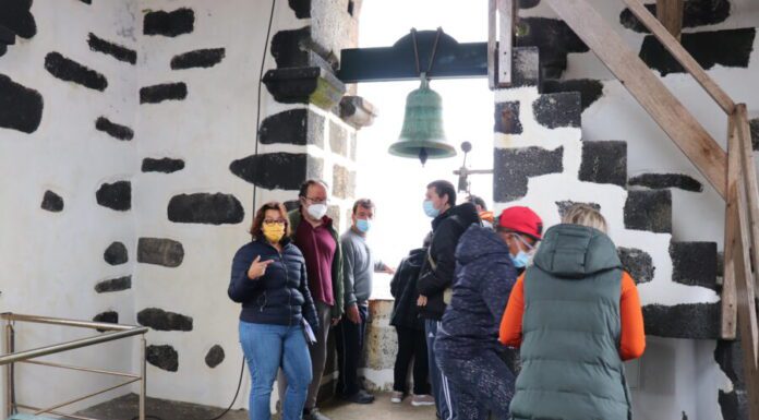 Duzentas pessoas descobrem Torre do Relógio