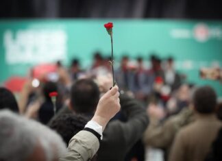 PS/Açores: Rememorando o 25 de abril: Liberdade, Autonomia e Desafios