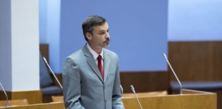 CDS-PP quer repor justiça nas pensões de antigos trabalhadores da Base das Lajes