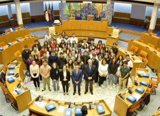 Presidente da Assembleia recebe visita de estudo da ESMA