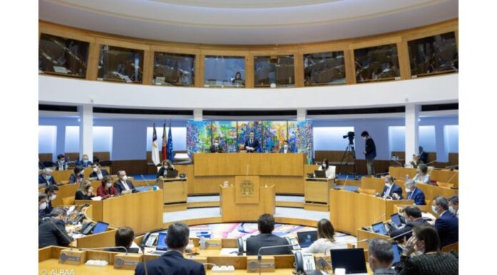 O Deputado independente tem condições inegociáveis