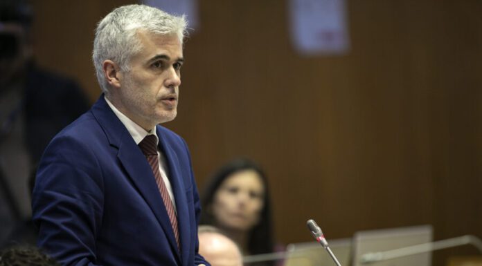 Os evidentes sinais de degradação do Serviço Regional de Saúde preocupam o PS e devem preocupar os Açorianos, sublinha Tiago Lopes
