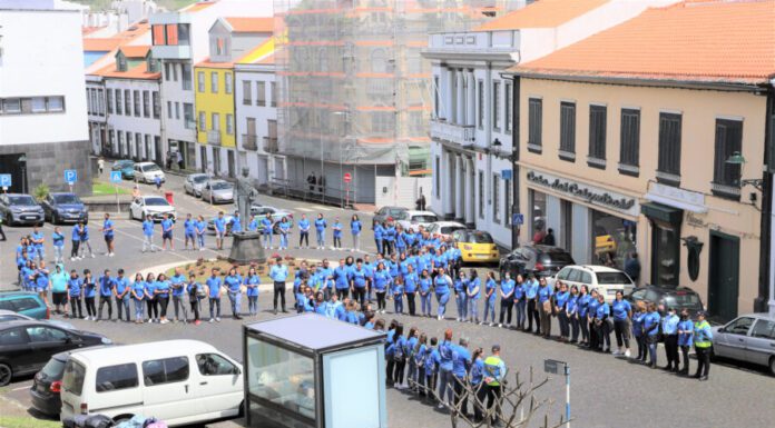 Cidade da Horta associa-se à Campanha “Laço Azul” de prevenção dos maus-tratos na infância