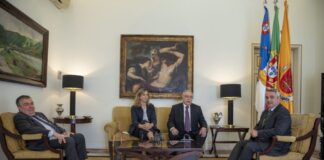 Presidente do Conselho de Administração do Novo Banco dos Açores apresenta cumprimentos a Pedro Nascimento Cabral