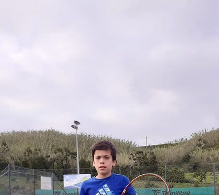 Ténis: Gonçalo Bettencourt com estatuto de jovem talento regional