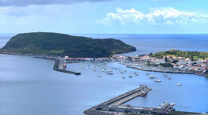 Fotolegenda: Marina da Horta