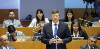 Plenário – PSD/Açores saúda empenho do Governo em salvar a SATA de prejuízos da governação socialista