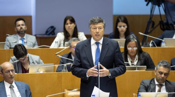 Plenário – PSD/Açores saúda empenho do Governo em salvar a SATA de prejuízos da governação socialista