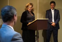 LAGOENSES NO CANADÁ HOMENAGEADOS COM MEDALHA DE MÉRITO CÍVICO MUNICIPAL