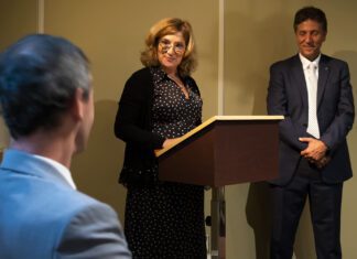 LAGOENSES NO CANADÁ HOMENAGEADOS COM MEDALHA DE MÉRITO CÍVICO MUNICIPAL