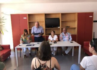 Fundação Faialense entrega bolsas de estudo