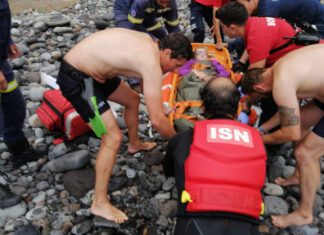 Resgatada jovem após queda acidental na praia da Amora nos Açores