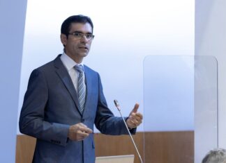 Deputado independente Carlos Furtado quer mais informação sobre a atividade do gabinete anti-corrupção