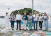 Velejadores recebidos com hortênsias e produtos locais