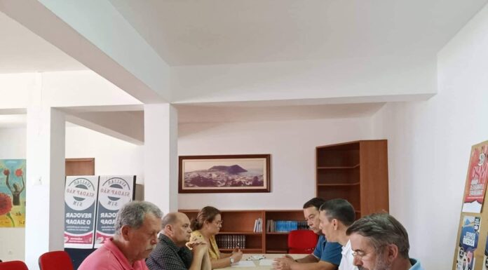 PCP/Açores reuniu com o SITACEHT Açores e com representantes dos ex-trabalhadores da Base das Lajes