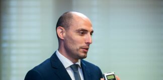 PS/Açores estranha estudo sobre o transporte marítimo interilhas