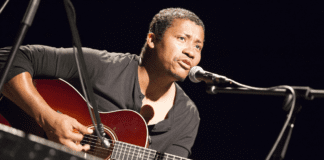 Tcheka, músico cabo-verdiano volta à ilha do Pico