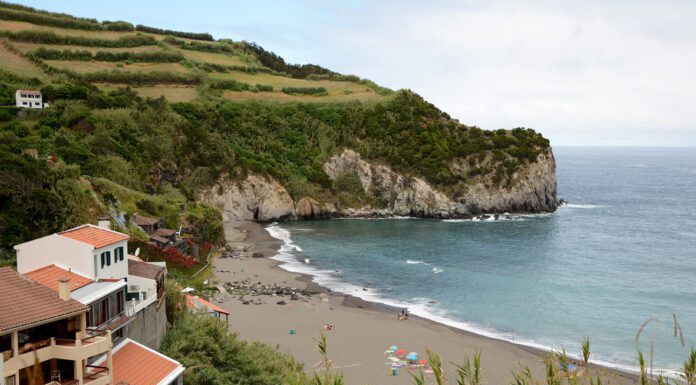 Homem morre junto à praia dos Moinhos na ilha de São Miguel