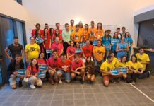Parente feliz com adesão às atividades e parcerias