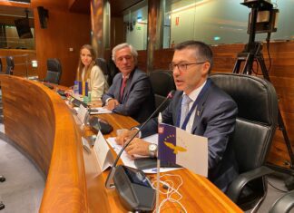União Europeia deve ouvir mais os parlamentos regionais