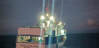 Marinha resgata pescador a 127km do Faial