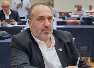 “Estou ao serviço das 17 Associações Humanitárias de Bombeiros Voluntários dos Açores”