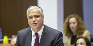 Vasco Cordeiro diz que Acordo de Parceria Estratégica do Governo dos Açores é pouco ambicioso e deixou de fora 24 parceiros sociais