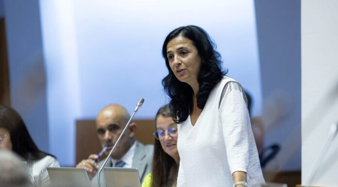 Governo da Coligação combate a pobreza com medidas sociais e o incentivo à leitura