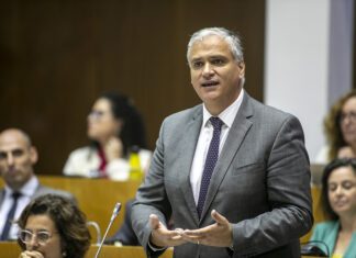 “Querer tornar o Governo da República num inimigo externo é um mau serviço às Regiões e às Autonomias regionais”, diz Vasco Cordeiro