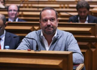 Contrato-programa com a Universidade dos Açores será assinado ainda este ano
